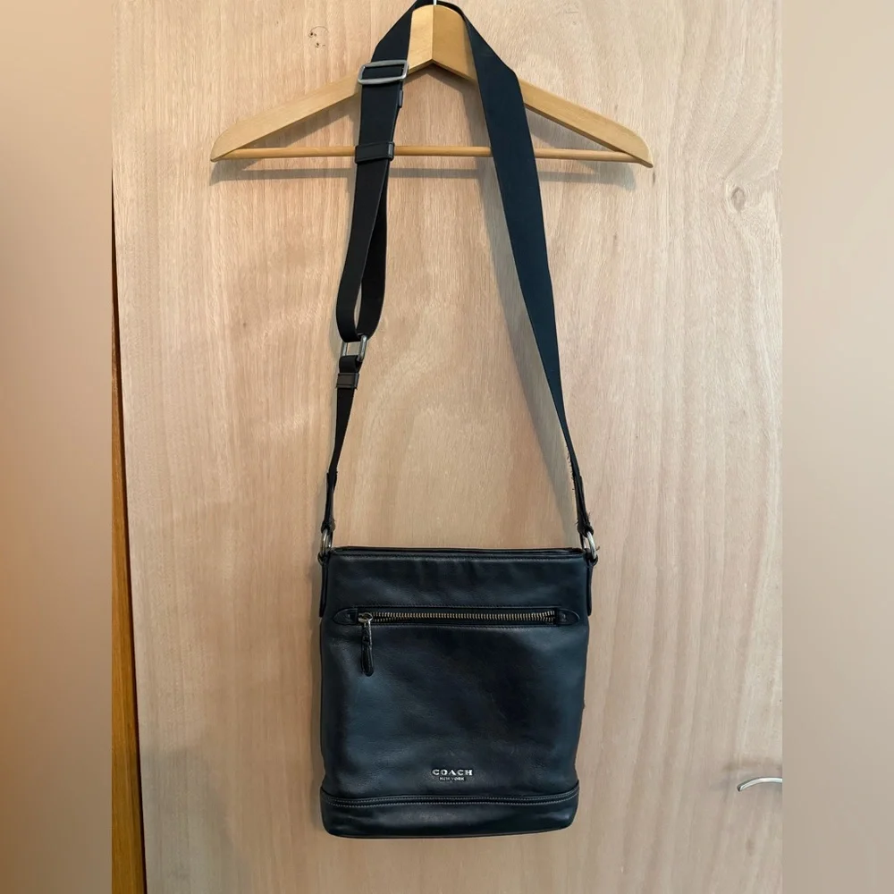 Coach Black Leather Messenger Bag Men’s